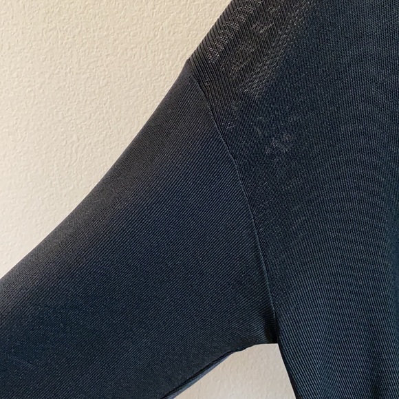 VTG Donna Karan Long Black Deep-V Woven Rayon Cardigan - Picture 8 of 11